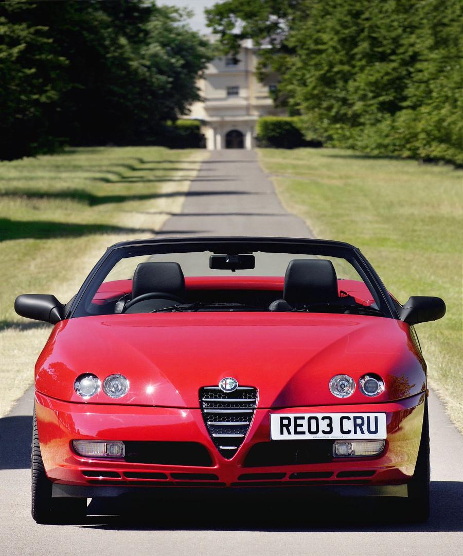  Alfa Romeo Spider (916S) 2003 года  (UK) (фото 2 из 2)